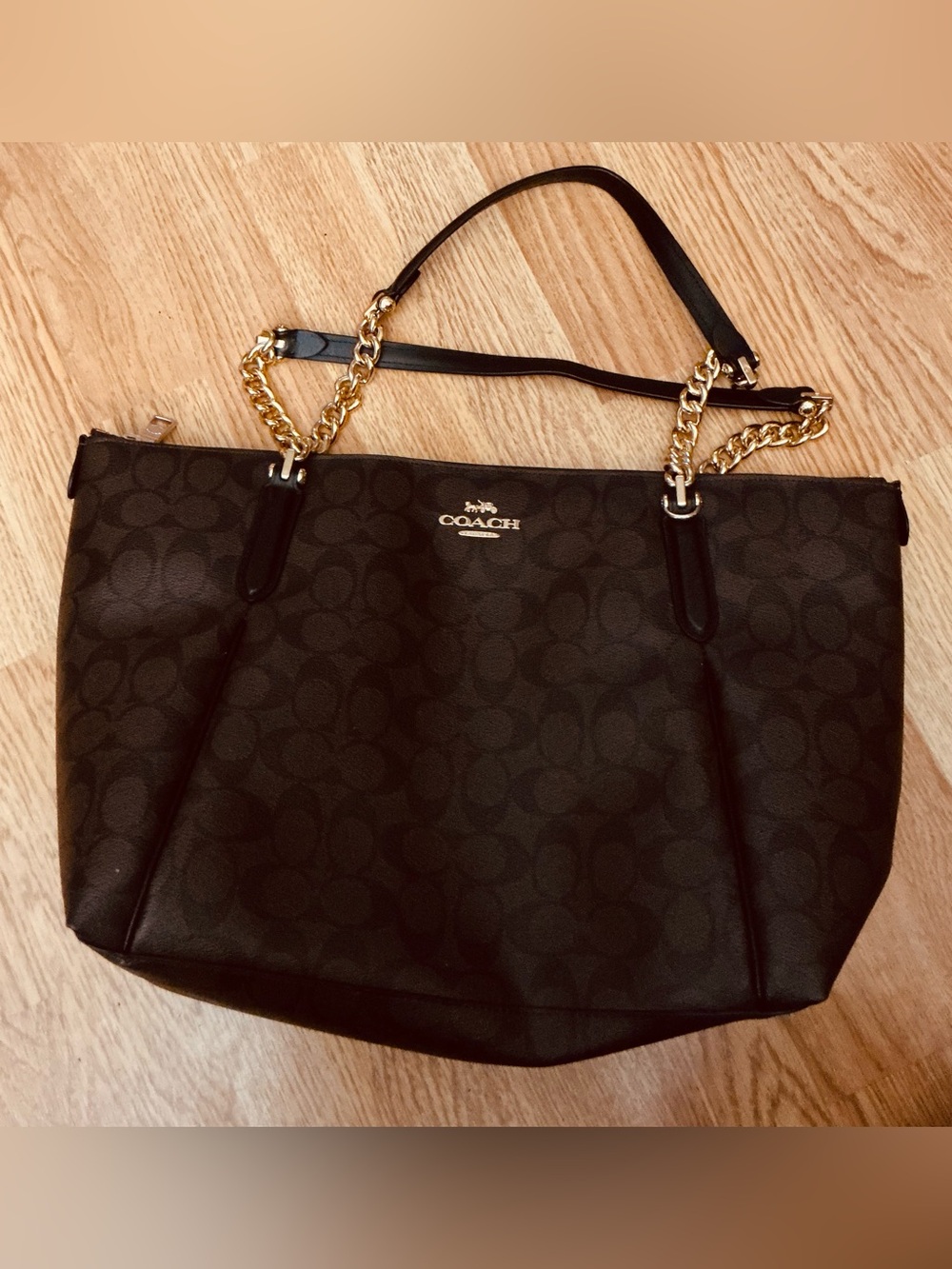Coach Black Signature Chain-Handle Shoulder Bag - Picture 8 of 10